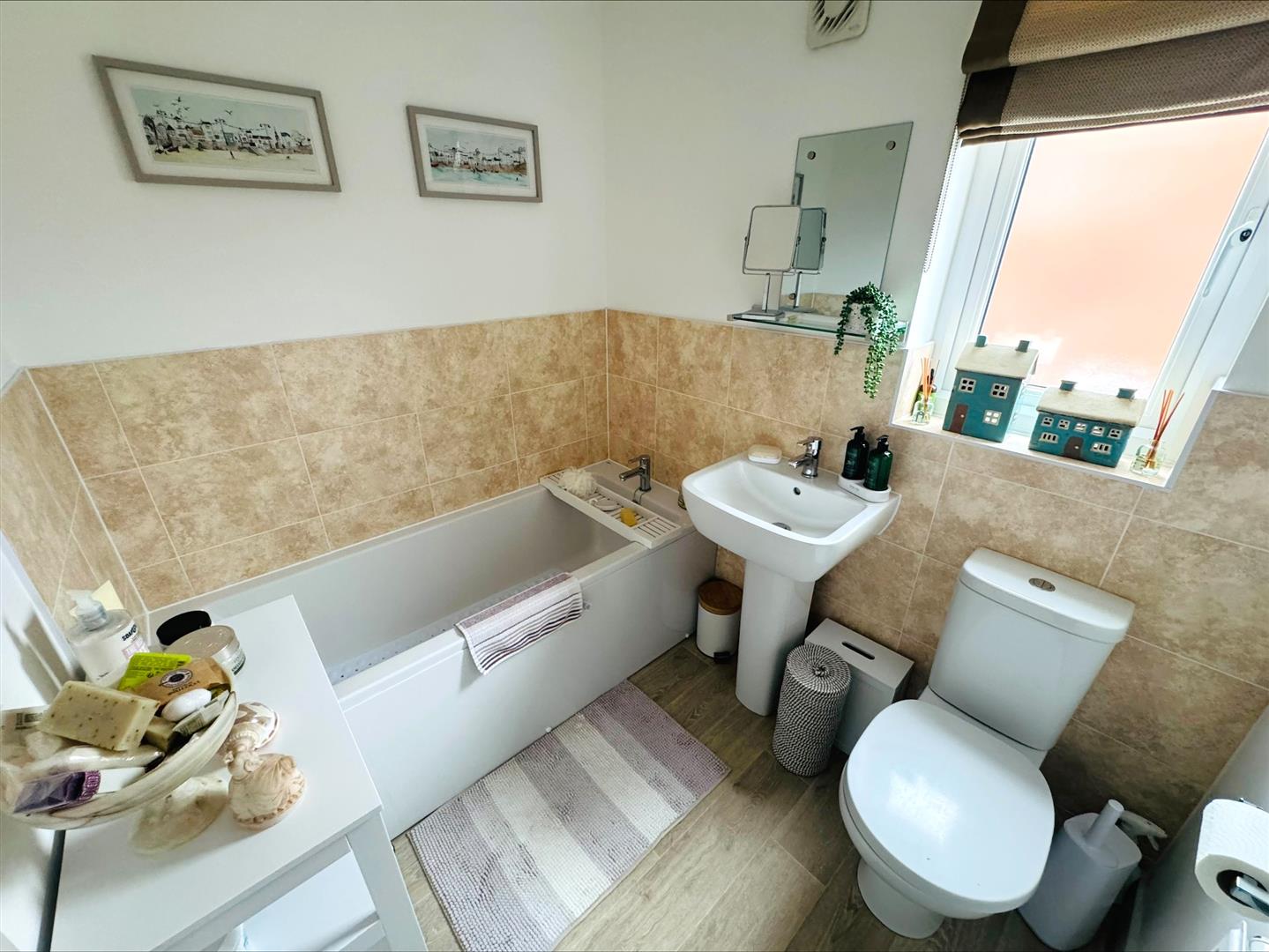 Clos Y Nant, Carway, Kidwelly, SA17 4JH